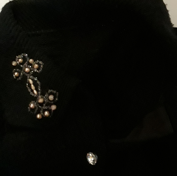 Vintage Cardigan Sweater - Picture 7 of 7